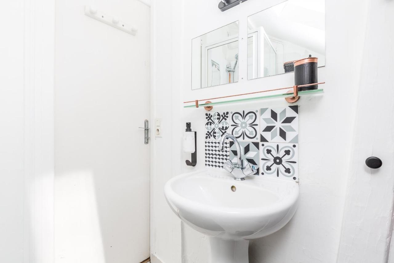 Tinyhouse Inn Saint-Germain-Des-Pres パリ エクステリア 写真